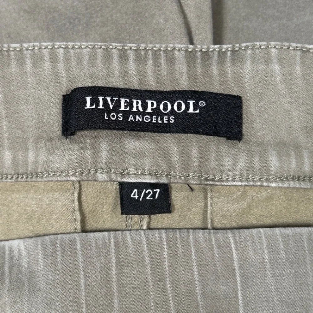 Liverpool Los Angeles Shorts Pull On Bermuda Shadow Green Minimalist Y2K Size 4